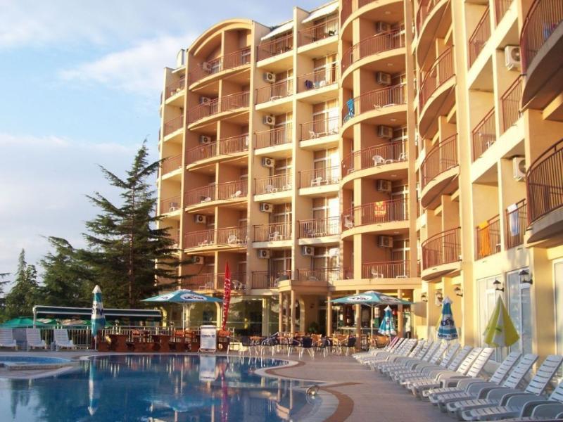 Luna Beach Hotel Golden Sands Exterior photo