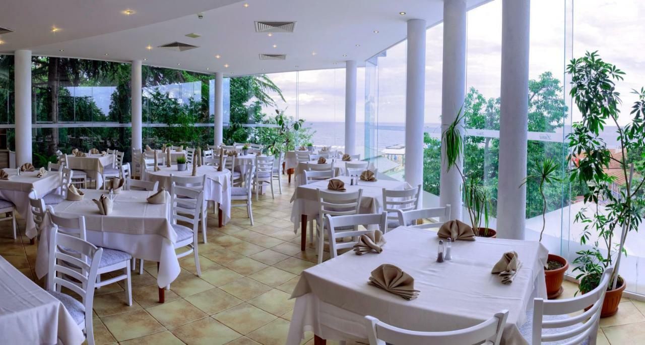 Luna Beach Hotel Golden Sands Exterior photo