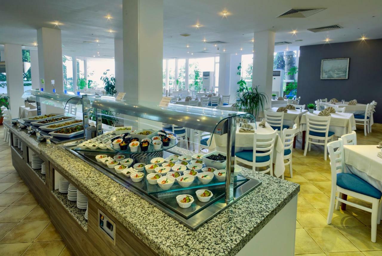Luna Beach Hotel Golden Sands Exterior photo