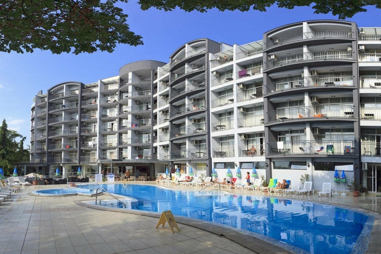Luna Beach Hotel Golden Sands Exterior photo