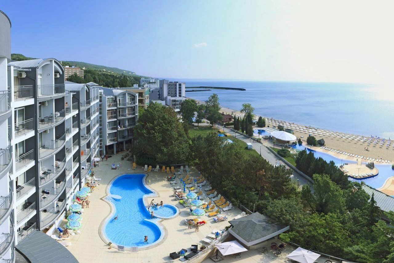 Luna Beach Hotel Golden Sands Exterior photo